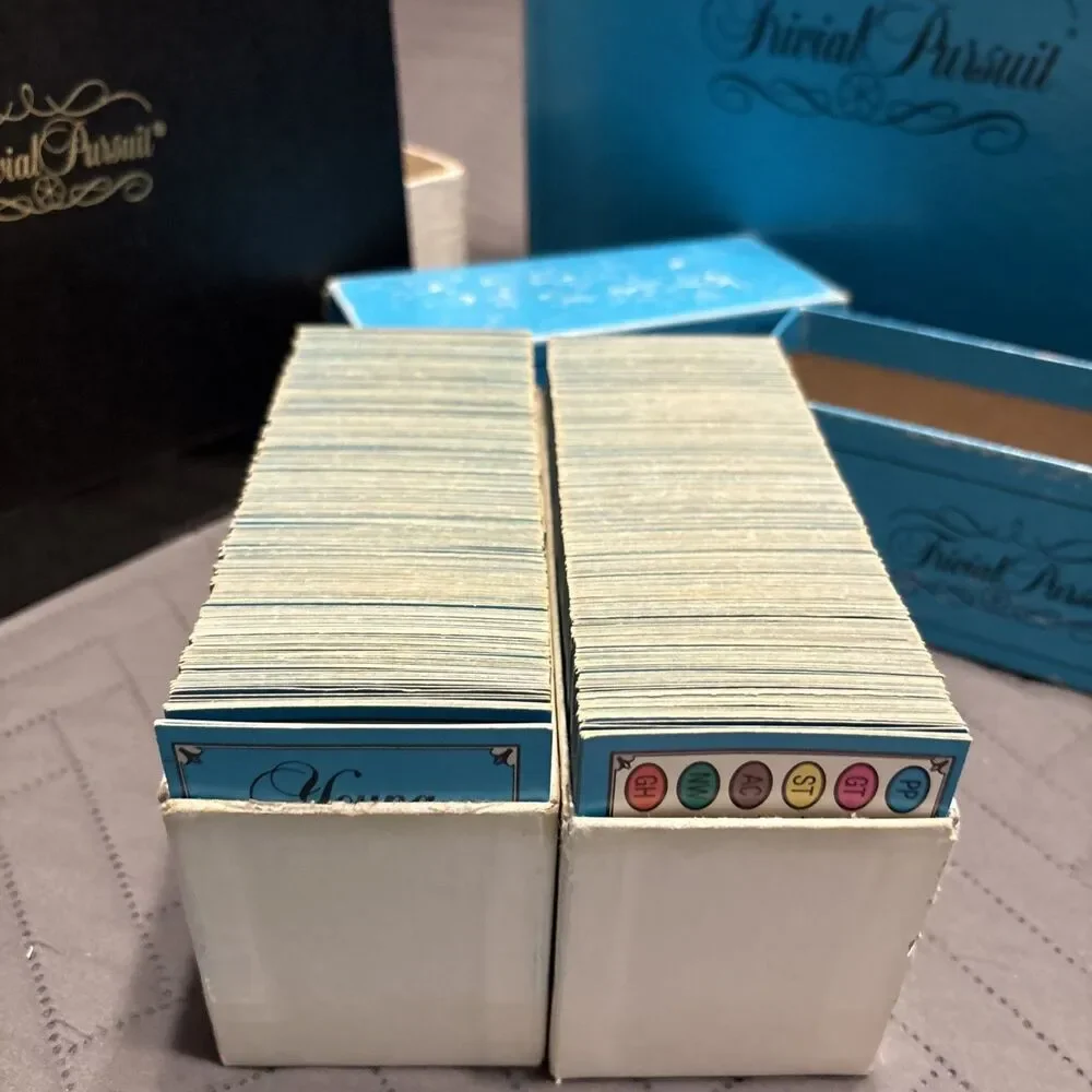 Horn Abbott Trivial Pursuit: Master Game - Young Players Edition Cards And Board